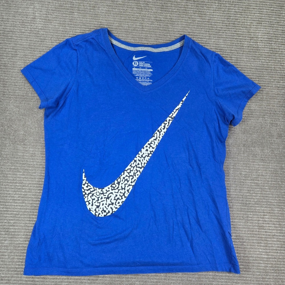Nike Womens XL Blue Safari Print Swoosh Slim Fit V-Neck T-Shirt